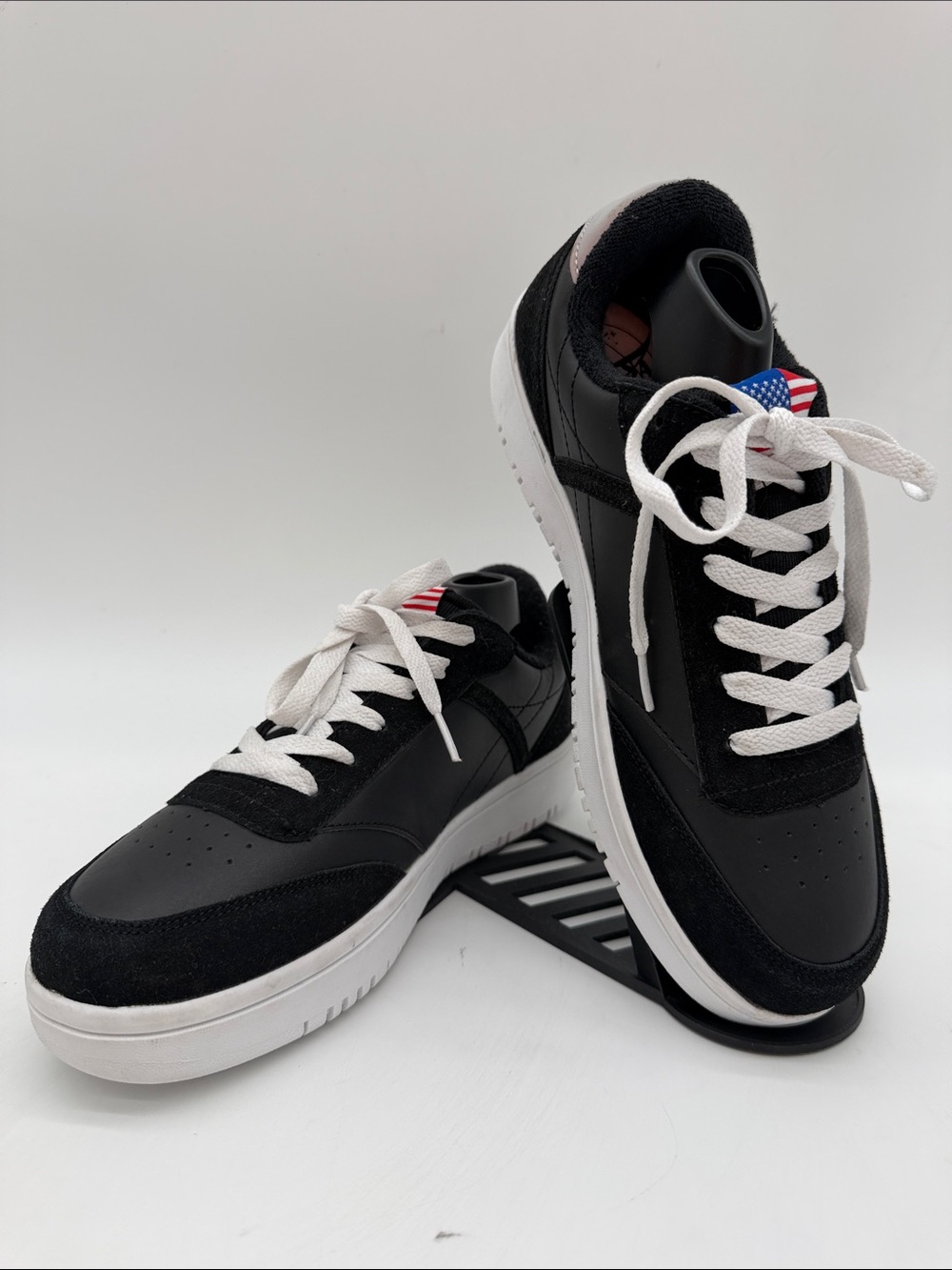 NASA Captain Capsule Black & White Suede Leather Women’s Size 9 Low-Top Sneaker - Picture 3 of 16